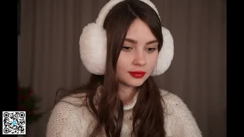 Scarlet online show from December 21, 2025, 7:21 pm