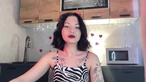 scarletpetal online show from February 25, 2026, 8:46 am