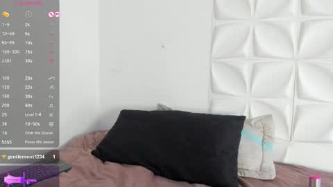 Scarlett online show from September 25, 2025, 4:16 am