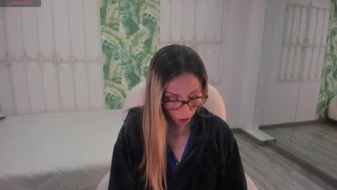 Snapshot of scarlett_079 chatting on April 19, 2026, 11:53 am Scarlett online show from April 19, 2026, 11:53 am