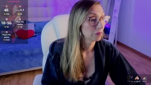 Snapshot of scarlett_079 chatting on June 3, 2026, 11:46 am Scarlett online show from June 3, 2026, 11:46 am