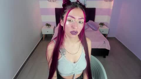 Scarlett online show from November 20, 2025, 1:55 pm