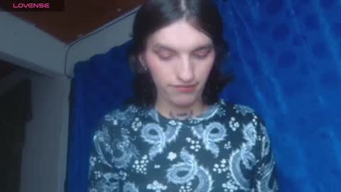 scarlet online show from November 7, 2025, 6:19 pm