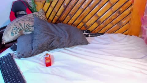 Mariana online show from January 15, 2025, 3:07 pm