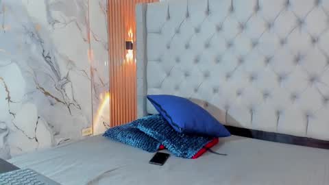 Mariana online show from October 1, 2025, 4:18 am