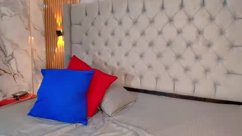 Mariana online show from January 7, 2026, 4:59 am