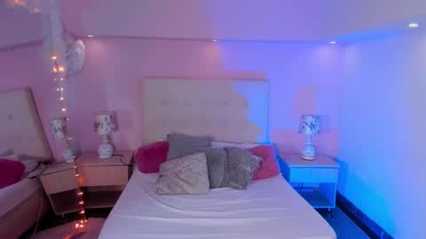 Snapshot of scarlett_dreamss7 chatting on March 4, 2025, 1:45 am Scarlett online show from March 4, 2025, 1:45 am