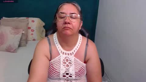 Scarlett  online show from April 6, 2026, 4:46 am