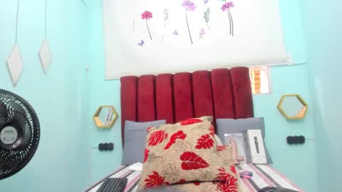 scarlett_fox20 online show from November 8, 2025, 12:16 pm