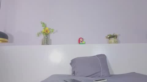 Scarlett  online show from December 5, 2025, 1:03 am