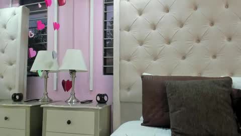 scarlett_leblanc_ online show from April 17, 2026, 11:57 am