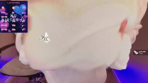 Scarlett online show from November 19, 2025, 1:11 pm