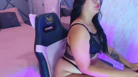 scarlett montoya  online show from January 6, 2026, 12:42 pm