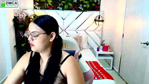 scarlett montoya  online show from January 17, 2026, 11:59 am