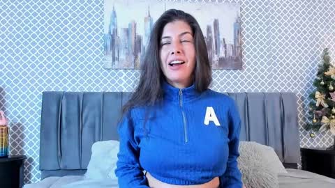 Snapshot of scarlett_moore_ chatting on January 6, 2025, 12:46 pm Scarlett online show from January 6, 2025, 12:46 pm