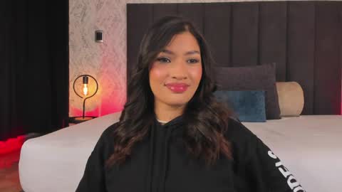 Scarlett online show from April 6, 2026, 6:36 am