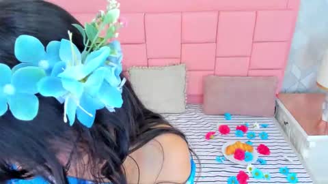 scarlett_vixen7 online show from January 14, 2026, 9:09 pm