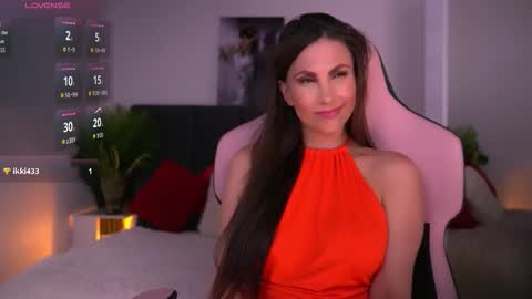 scarletthalls online show from February 8, 2026, 2:59 am