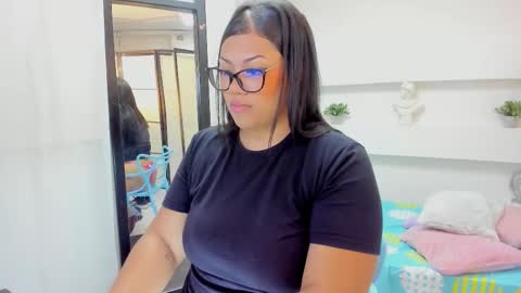 Snapshot of scarlettlee8 chatting on November 1, 2025, 10:12 pm scarlettlee8 online show from November 1, 2025, 10:12 pm