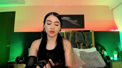 scarlettorres online show from November 15, 2025, 4:47 pm