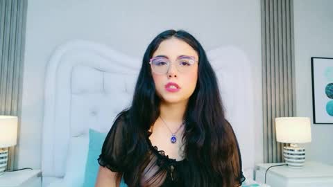 Snapshot of scarlettpetrovaa chatting on April 20, 2026, 11:35 am Scarlett Petrova online show from April 20, 2026, 11:35 am
