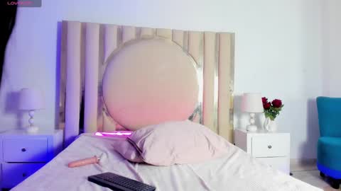 Snapshot of scarlettross_ chatting on February 25, 2025, 6:09 pm Scarlett Ross  online show from February 25, 2025, 6:09 pm