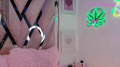 Scarlett  online show from December 15, 2025, 10:03 pm