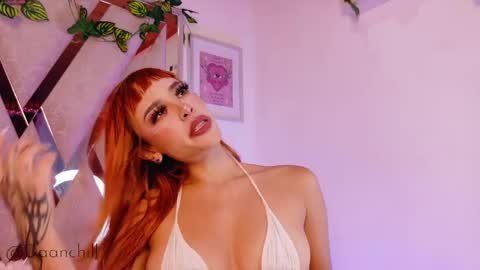 Scarlett  online show from June 10, 2026, 12:22 am