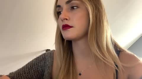 ScarlettxBlonde online show from March 31, 2026, 2:28 pm