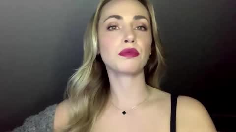 ScarlettxBlonde online show from May 18, 2026, 8:03 pm