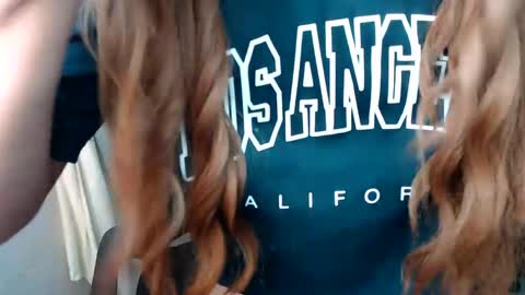 Queen Scarlet online show from February 3, 2025, 1:40 pm