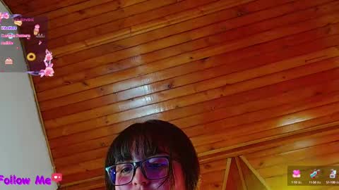 scarllet online show from March 8, 2025, 5:54 pm