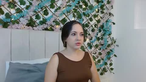 SCARLET online show from December 14, 2025, 11:15 am