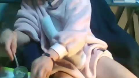 Snapshot of schnico chatting on October 17, 2025, 9:06 pm schmidti online show from October 17, 2025, 9:06 pm