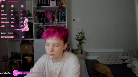 Rina online show from December 23, 2025, 7:39 am