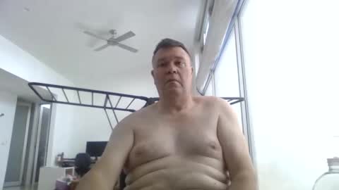 Scoobs online show from October 1, 2025, 1:44 am