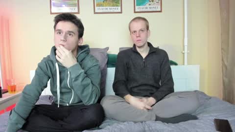 Thomas brunette and Alex blond online show from December 7, 2024, 1:51 pm