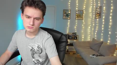 Thomas brunette and Alex blond online show from December 28, 2024, 8:48 am