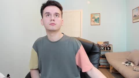 Thomas brunette and Alex blond online show from February 18, 2025, 11:22 am