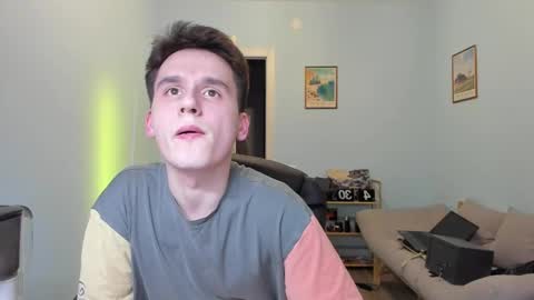 Thomas brunette and Alex blond online show from March 6, 2025, 3:13 pm