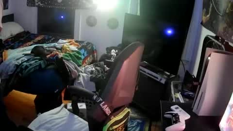 Snapshot of scoobysnaxxxxx chatting on November 2, 2025, 11:01 am scoobysnaxxxxx online show from November 2, 2025, 11:01 am