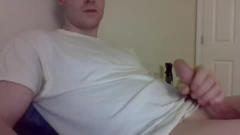 scooter912 online show from December 15, 2024, 3:24 am