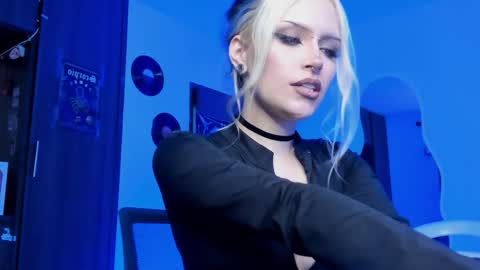 Goddess online show from April 12, 2026, 2:16 am