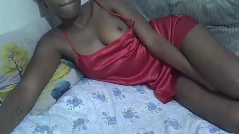 Snapshot of scorviaamanda254 chatting on December 14, 2024, 4:45 am Its Lilly online show from December 14, 2024, 4:45 am