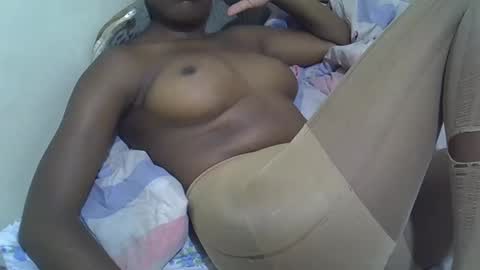 Snapshot of scorviaamanda254 chatting on December 16, 2024, 8:20 am Its Lilly online show from December 16, 2024, 8:20 am