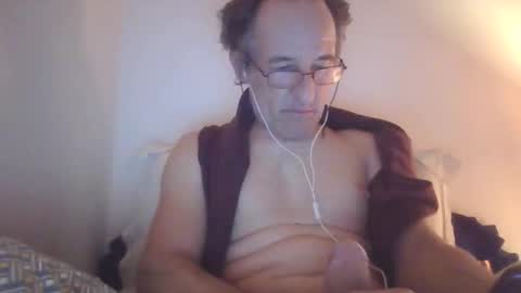 scotchwhieskie online show from October 25, 2025, 10:59 pm