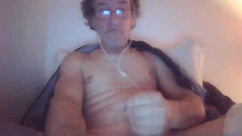 scotchwhieskie online show from November 23, 2025, 12:32 am