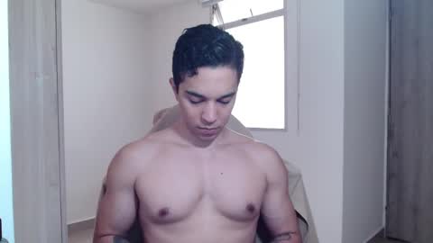 Snapshot of scott_brasher1 chatting on January 8, 2025, 7:56 pm Twitter Scott brasher1 Instagram Camiloestuardo2 online show from January 8, 2025, 7:56 pm