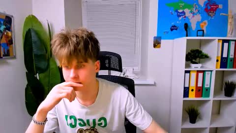 Scott online show from January 15, 2026, 5:27 pm