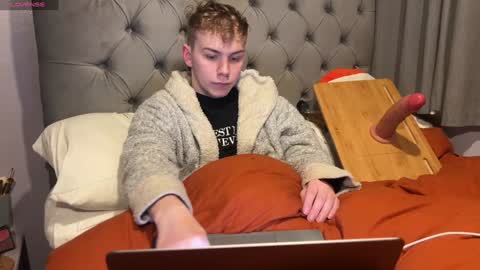 Snapshot of scottish_twink01 chatting on January 10, 2025, 5:13 pm danny online show from January 10, 2025, 5:13 pm